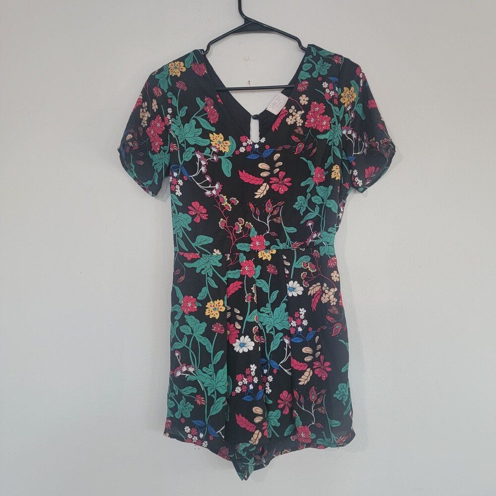 Sienna Sky Black Floral Romper Size Small